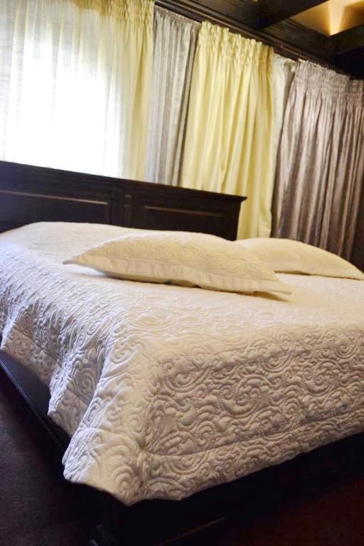 Gogol Hotel ミルホロド エクステリア 写真